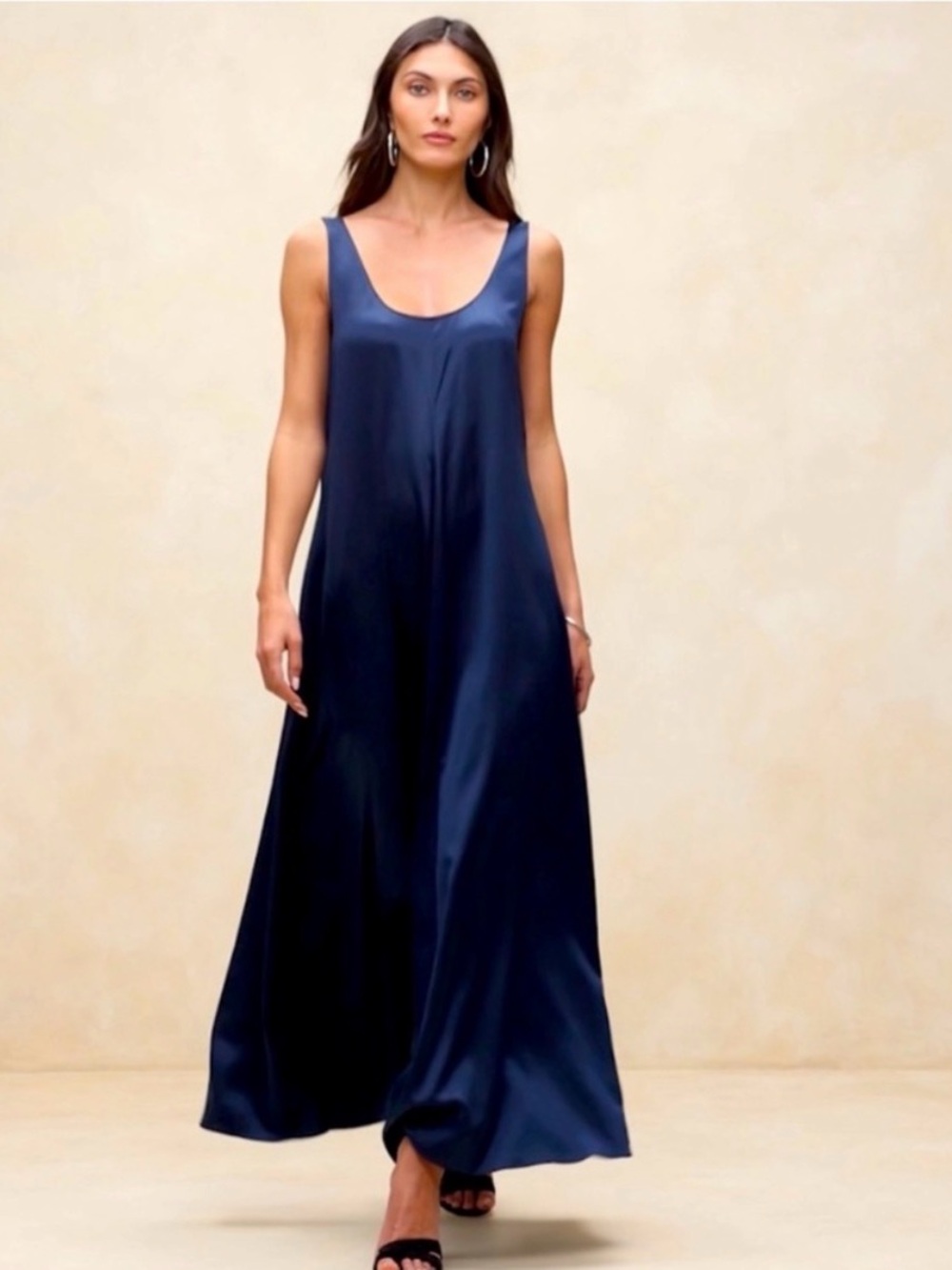 Women's Banana Republic Silk Navy Blue Scoop Neck Gown